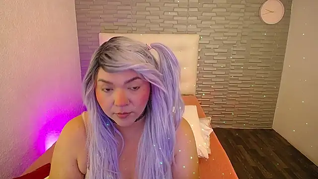 Cuckold lover69 online show from 2, 1, 2025