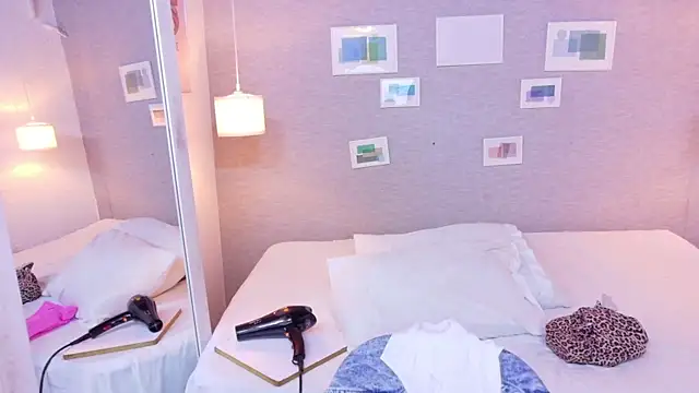 Snapshot of Cuckold_lover69 chatting on 2, 12, 2025 Cuckold lover69 online show from 2, 12, 2025