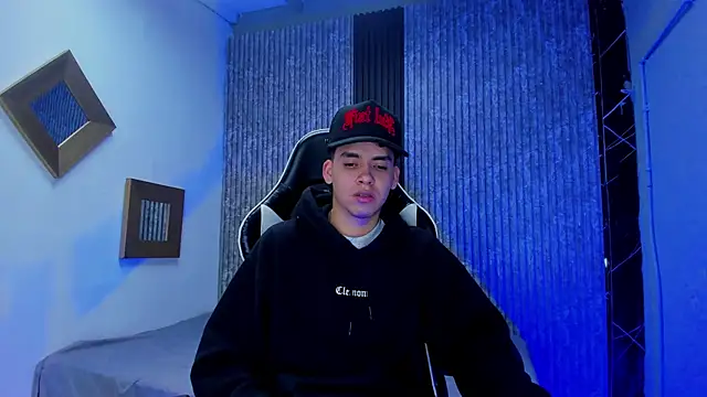 Mike 0233  online show from 2, 12, 2025