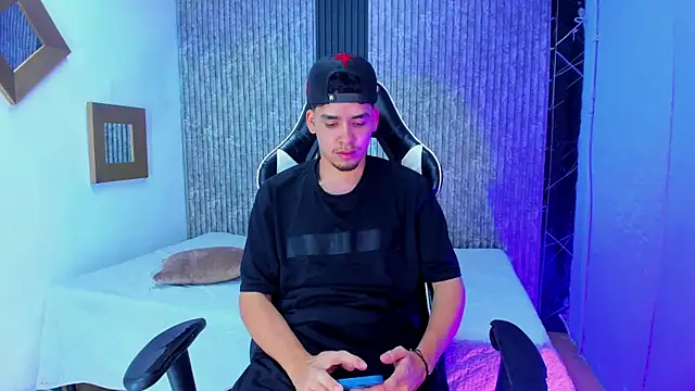 Mike 0233  online show from 11, 1, 2026