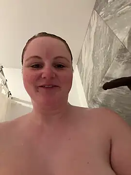 Snapshot of GingerSnap33 chatting on 8, 12, 2024 GingerSnap33 online show from 8, 12, 2024