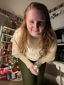 Snapshot of GingerSnap33 chatting on 20, 12, 2024 GingerSnap33 online show from 20, 12, 2024