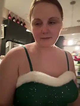Snapshot of GingerSnap33 chatting on 24, 12, 2024 GingerSnap33 online show from 24, 12, 2024