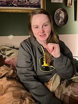 Snapshot of GingerSnap33 chatting on 5, 2, 2025 GingerSnap33 online show from 5, 2, 2025