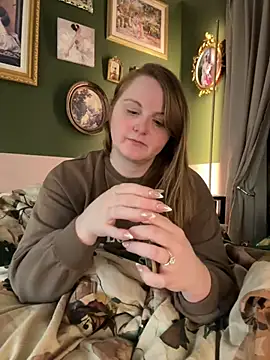 Snapshot of GingerSnap33 chatting on 2, 3, 2025 GingerSnap33 online show from 2, 3, 2025