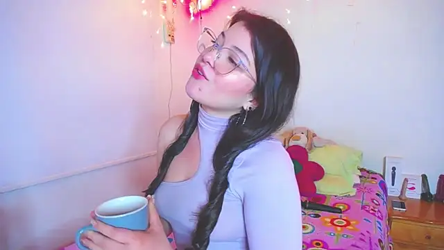 juli05star20 online show from 7, 1, 2025