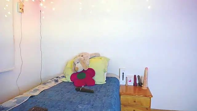 juli05star20 online show from 6, 2, 2025