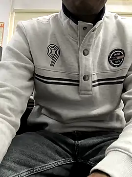 Snapshot of toxicboy121212 chatting on 15, 12, 2024 toxicboy121212 online show from 15, 12, 2024