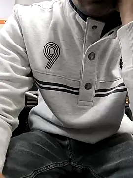 Snapshot of toxicboy121212 chatting on 15, 12, 2024 toxicboy121212 online show from 15, 12, 2024