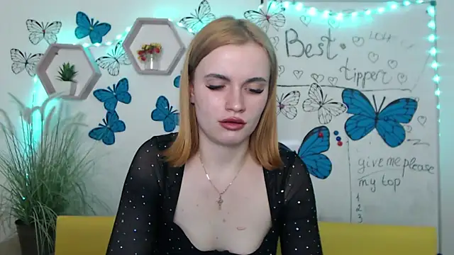 Snapshot of MargaritaKiss chatting on 12, 3, 2025 MargaritaKiss online show from 12, 3, 2025