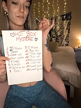 Nikiita-28 online show from 13, 2, 2026