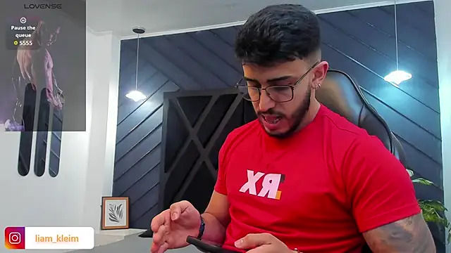Liam Kleiin online show from 5, 11, 2025