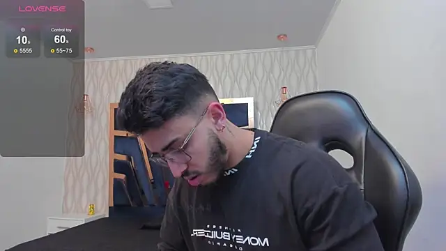 Liam Kleiin online show from 22, 12, 2025