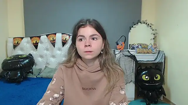 TinaRedly online show from 19, 10, 2025