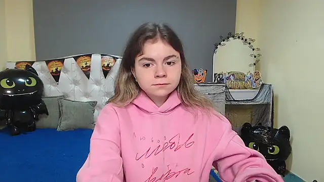 TinaRedly online show from 31, 10, 2025