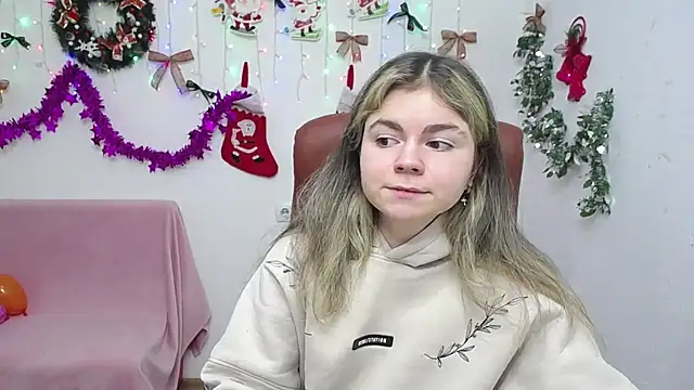 TinaRedly online show from 5, 1, 2026