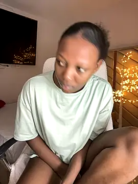 kellya  online show from 14, 11, 2025