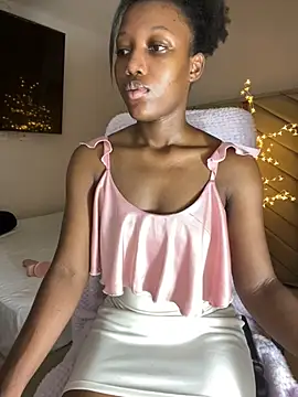 kellya  online show from 23, 3, 2026