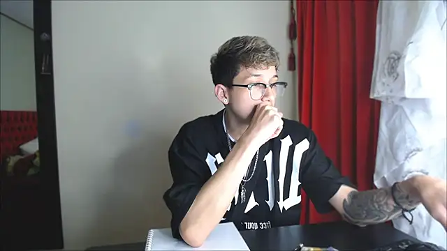  Thomas hot  online show from 27, 12, 2024