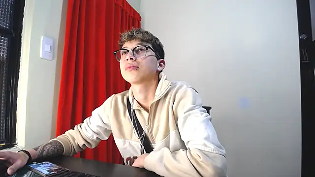  Thomas hot  online show from 5, 2, 2025