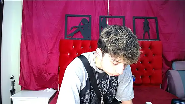  Thomas hot  online show from 23, 2, 2025