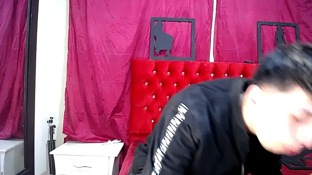  Thomas hot  online show from 16, 3, 2025