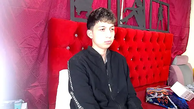  Thomas hot  online show from 20, 3, 2025