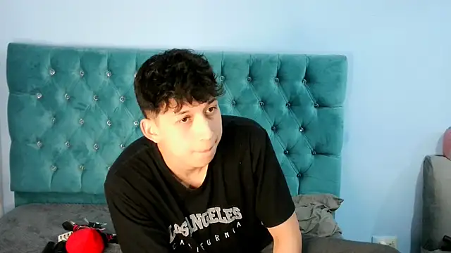  Thomas hot  online show from 8, 1, 2026