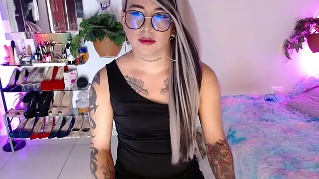 Laveneno ortiz07 online show from 9, 2, 2026