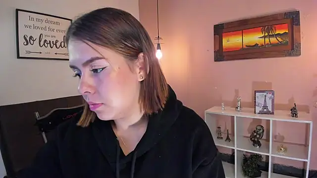 ArianaBaker online show from 18, 2, 2025