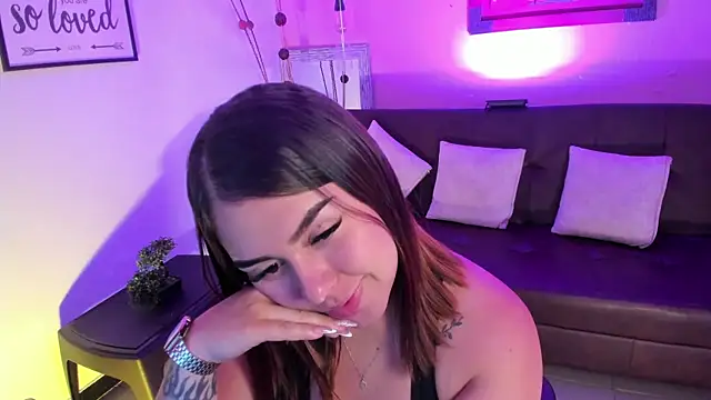 ArianaBaker online show from 16, 10, 2025