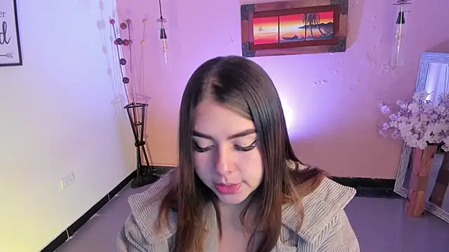 ArianaBaker online show from 25, 11, 2025