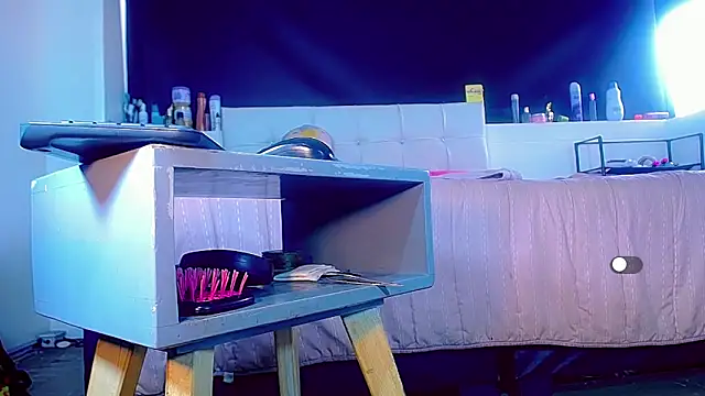 Snapshot of bellatrixx_69 chatting on 19, 11, 2025 bellatrixx 69 online show from 19, 11, 2025