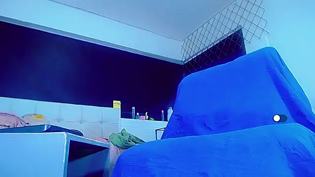 Snapshot of bellatrixx_69 chatting on 20, 11, 2025 bellatrixx 69 online show from 20, 11, 2025