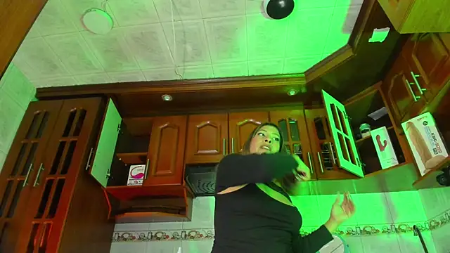 LaureenHills online show from 11, 2, 2025