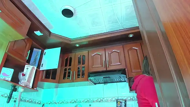 LaureenHills online show from 19, 3, 2025