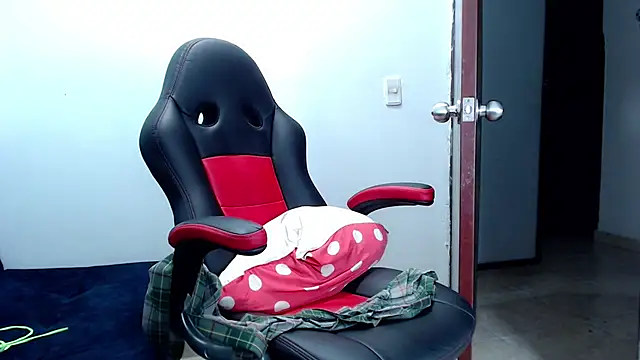 kaira sweet  online show from 8, 12, 2024