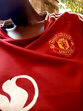 Swirly blac online show from 26, 11, 2025