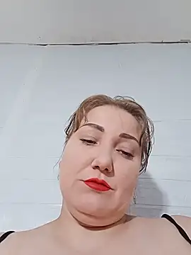 Snapshot of EmmaQueen4 chatting on 13, 5, 2026 EmmaQueen4 online show from 13, 5, 2026