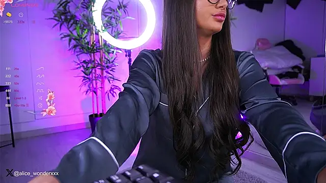 VanessaSimon online show from 16, 1, 2025