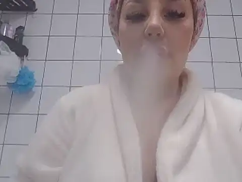 magical mia online show from 28, 2, 2025