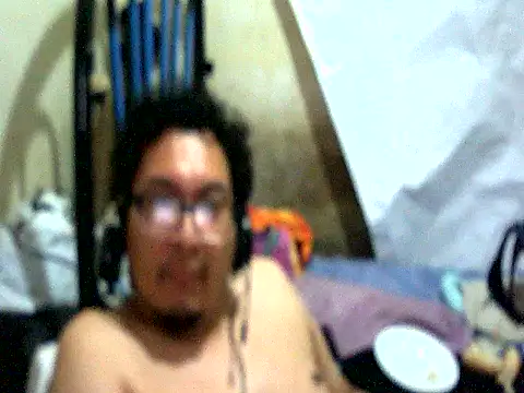 Snapshot of gocuzero chatting on 4, 10, 2025 gocuzero online show from 4, 10, 2025