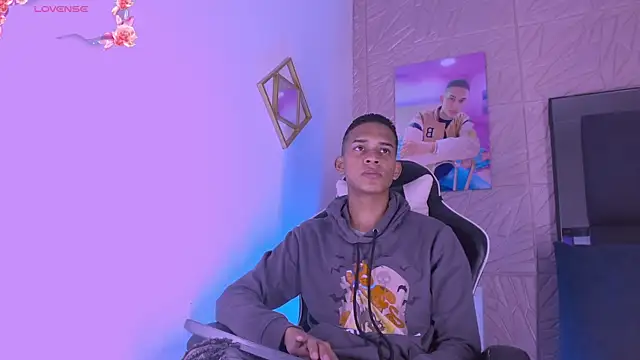 Snapshot of dilan_alfonzo chatting on 18, 1, 2026 dilan alfonzo online show from 18, 1, 2026