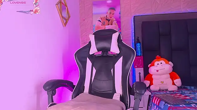 Snapshot of dilan_alfonzo chatting on 25, 2, 2026 dilan alfonzo online show from 25, 2, 2026