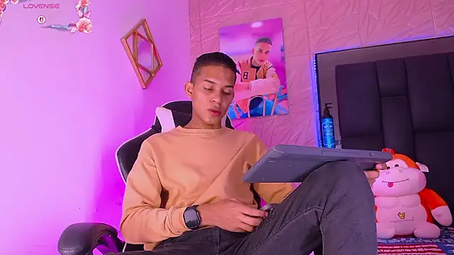 Snapshot of dilan_alfonzo chatting on 27, 2, 2026 dilan alfonzo online show from 27, 2, 2026