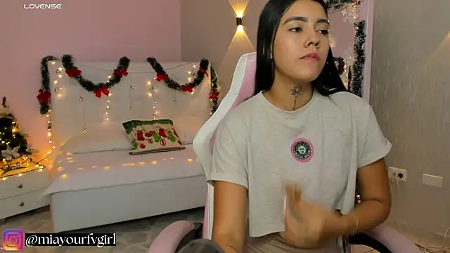 miagomezweb1 online show from 6, 12, 2024