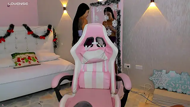 miagomezweb1 online show from 9, 12, 2024