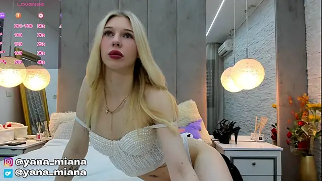 Snapshot of Yanna_miana chatting on 23, 2, 2025 Yanna miana online show from 23, 2, 2025