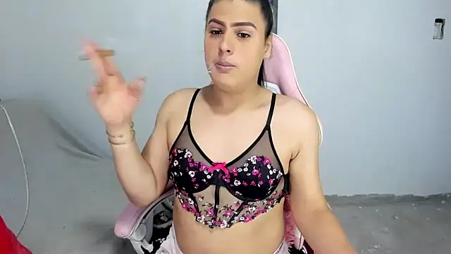 blonde girl01 online show from 10, 10, 2025