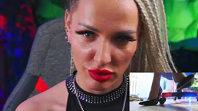 Snapshot of MonicaMaxwel chatting on 20, 1, 2025 MonicaMaxwel online show from 20, 1, 2025